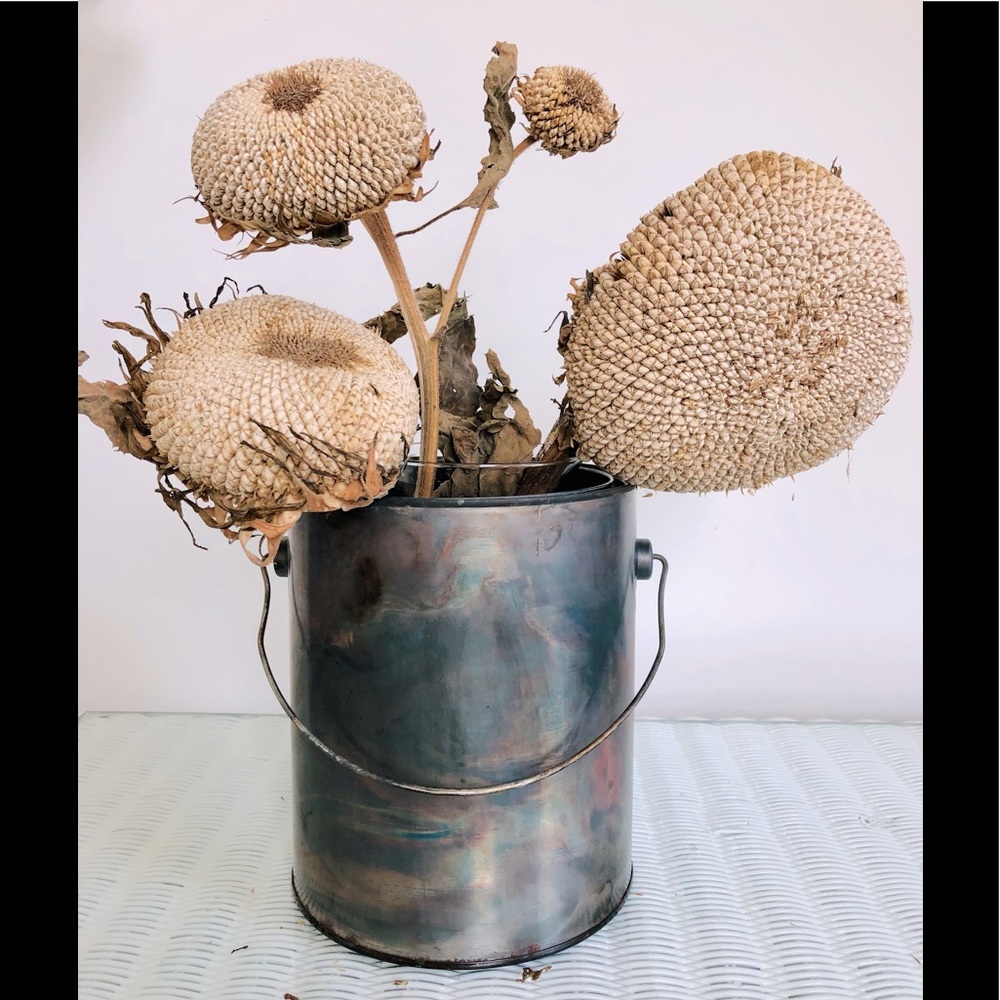 Recycled 1 of extreme heat treated 1 gallon metal paint can with handle And lid